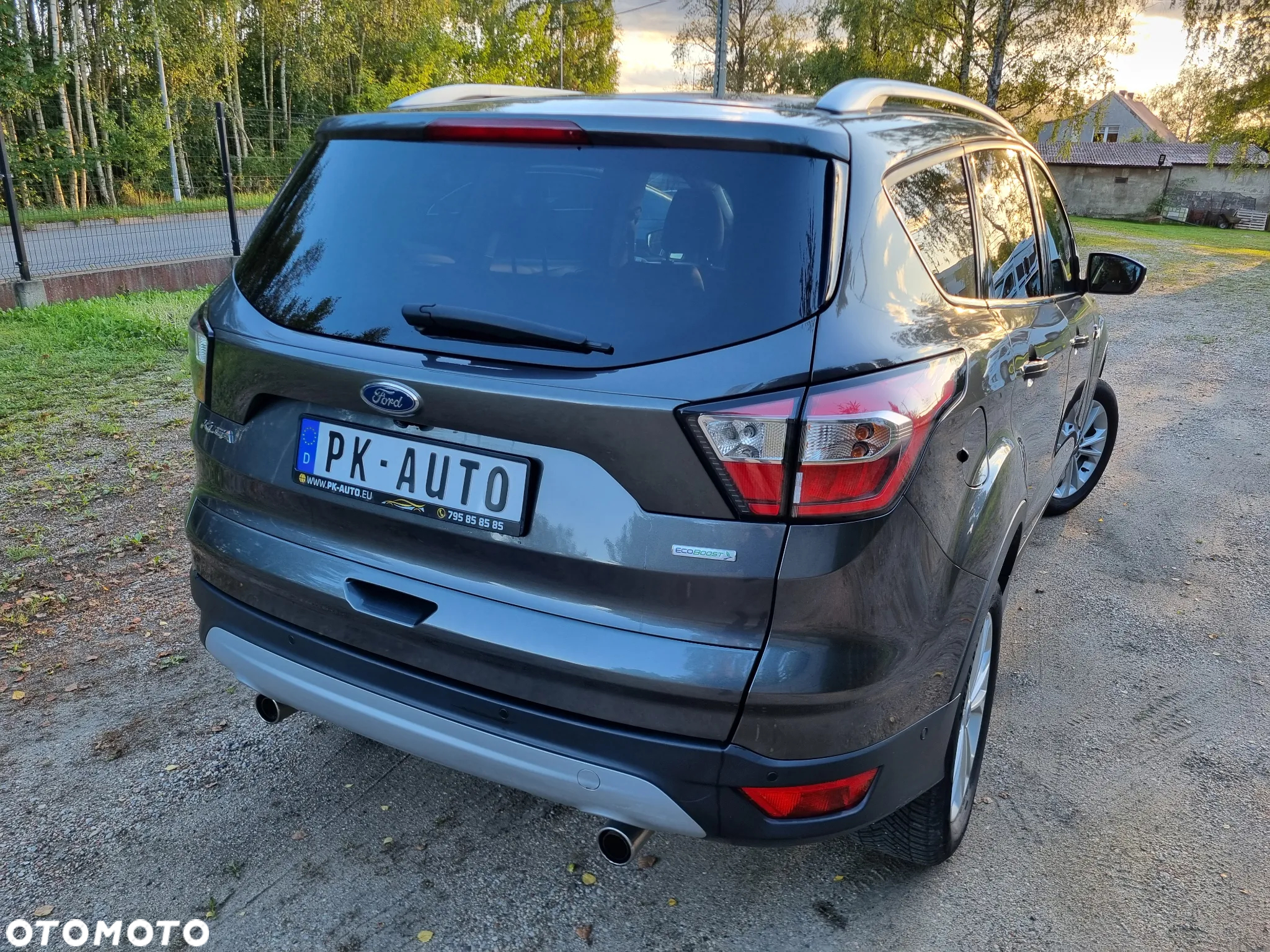 Ford Kuga 1.5 EcoBoost 2x4 Titanium - 27