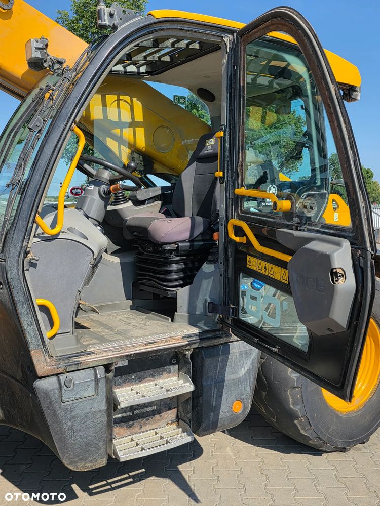 JCB 542-70 Agri Super 2020R - 22