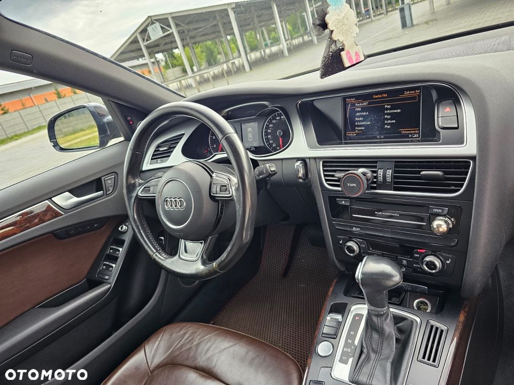 Audi A4 Limousine - 28