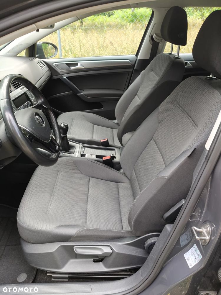 Volkswagen Golf VII 1.6 TDI BMT Comfortline - 16