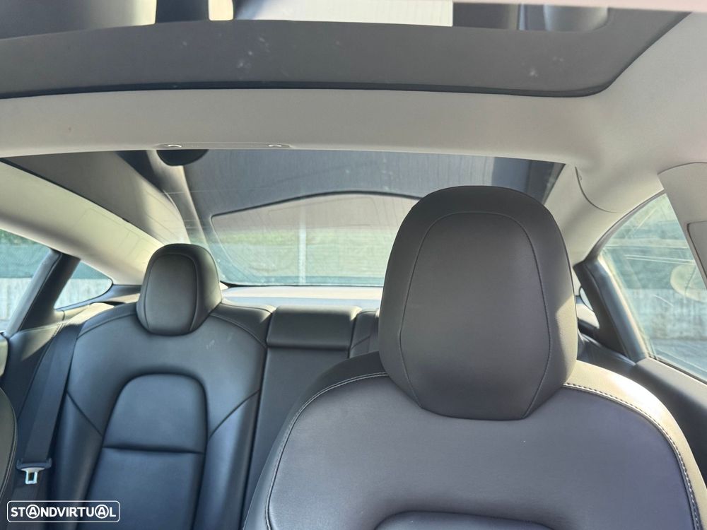 Tesla Model 3 Standard RWD Plus - 36