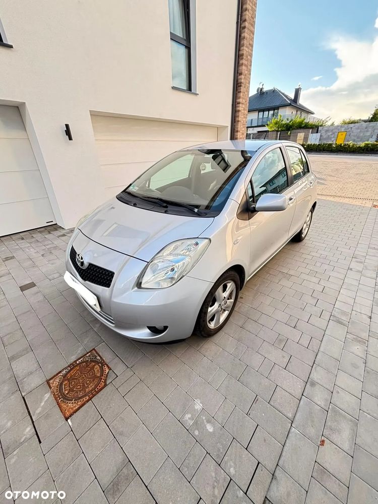 Toyota Yaris 1.3 Luna - 2