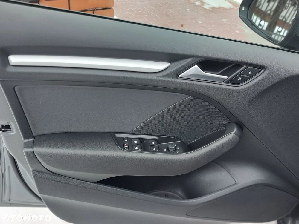 Audi A3 Sportback - 18