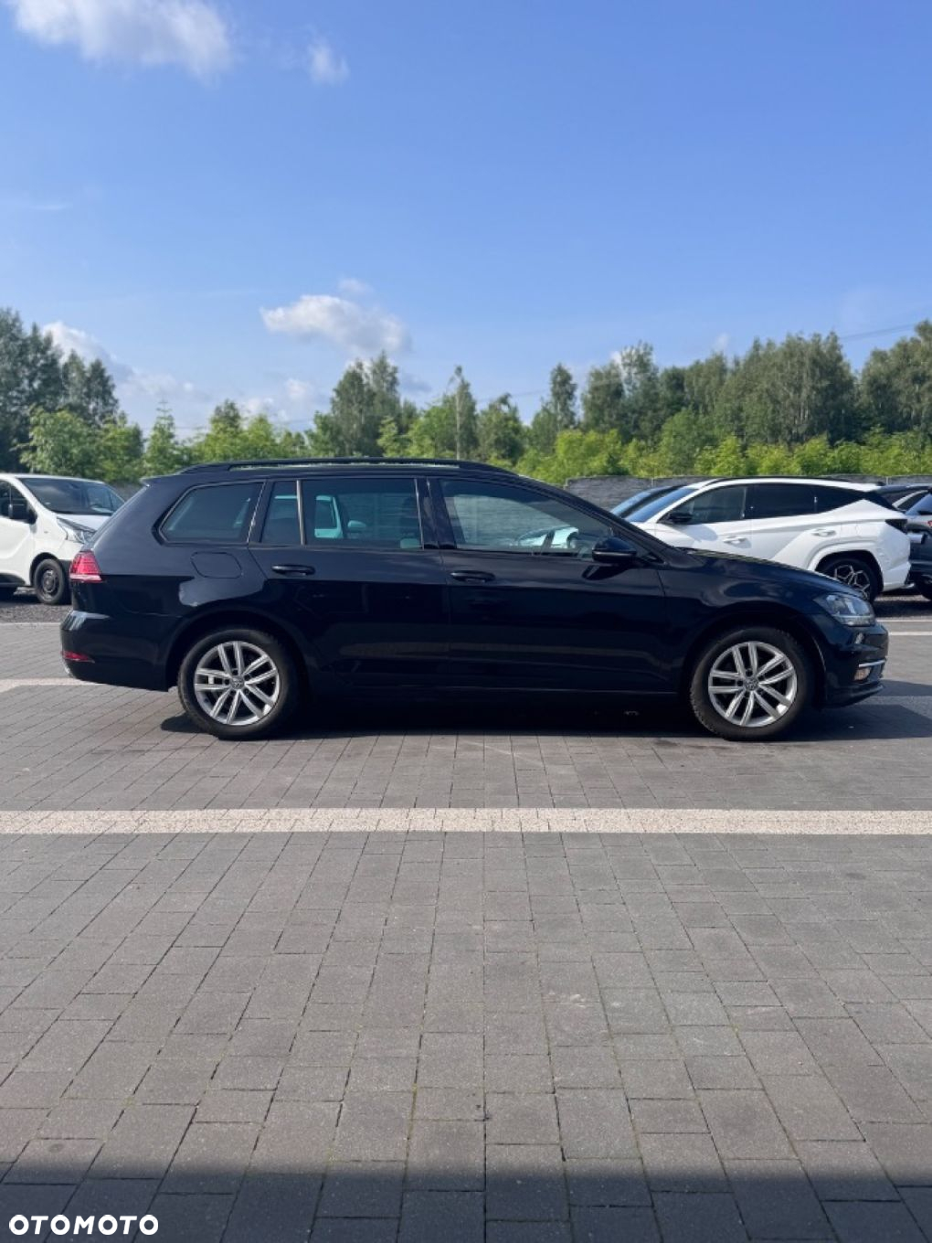 Volkswagen Golf - 8