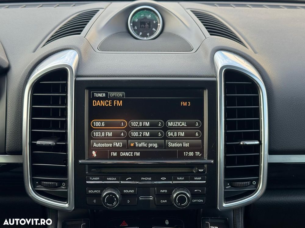 Porsche Cayenne 3.0TD TipTronic - 17