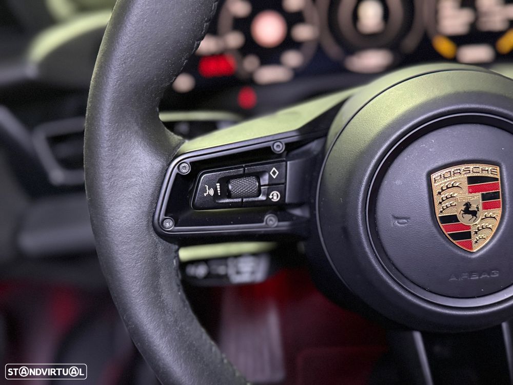 Porsche Taycan Sport Turismo GTS - 33