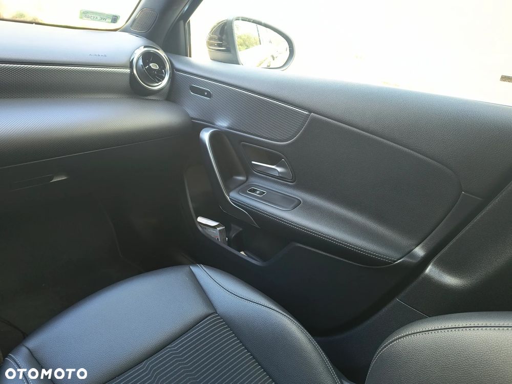 Mercedes-Benz Klasa A 180 Progressive 7G-DCT - 8