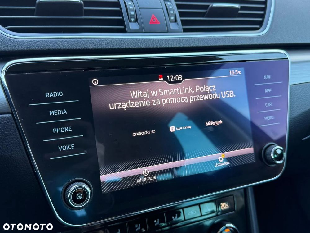 Skoda Superb 2.0 TSI Style DSG - 32