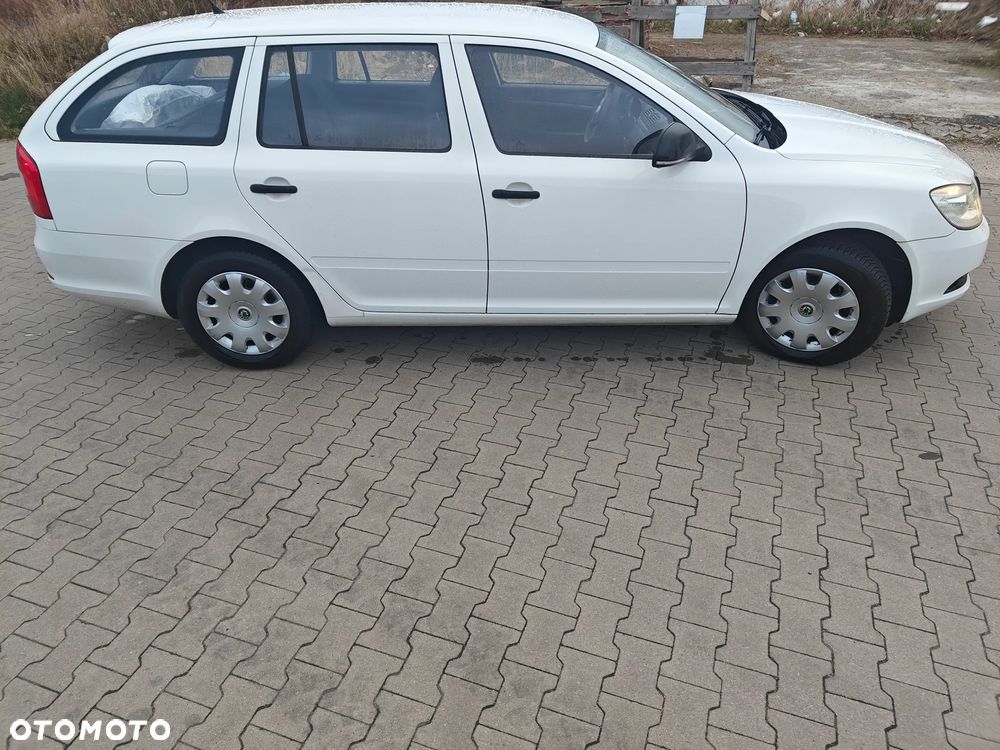 Skoda Octavia 1.6 TDI DPF Classic - 4