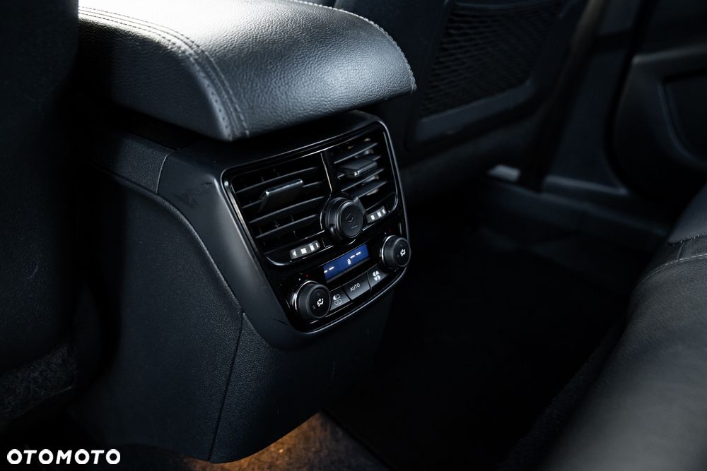 Peugeot 508 Hybrid4 - 22