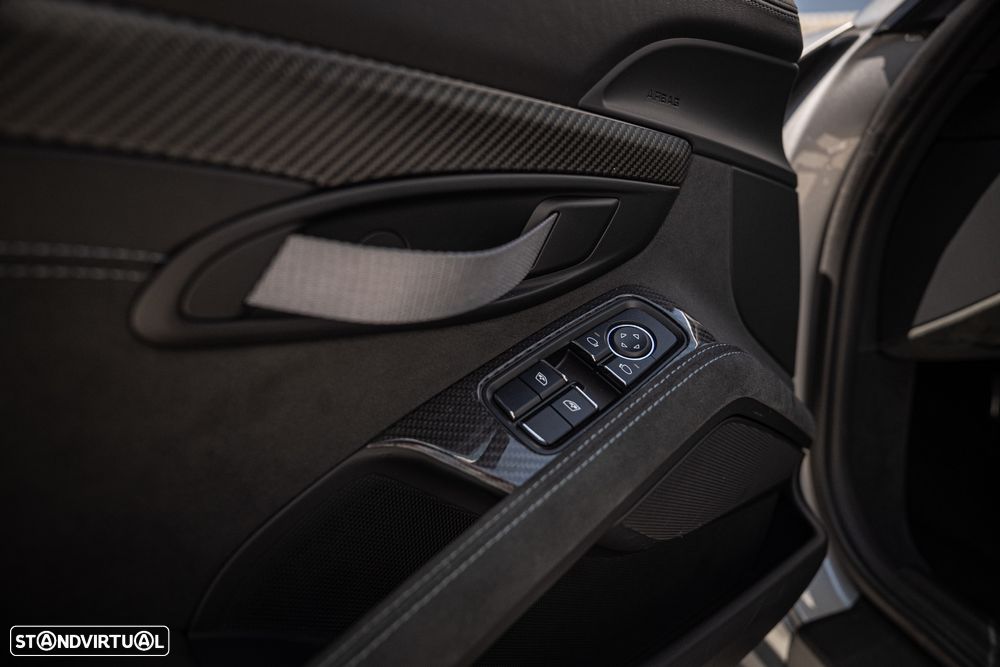 Porsche 718 Cayman GT4 RS - 14