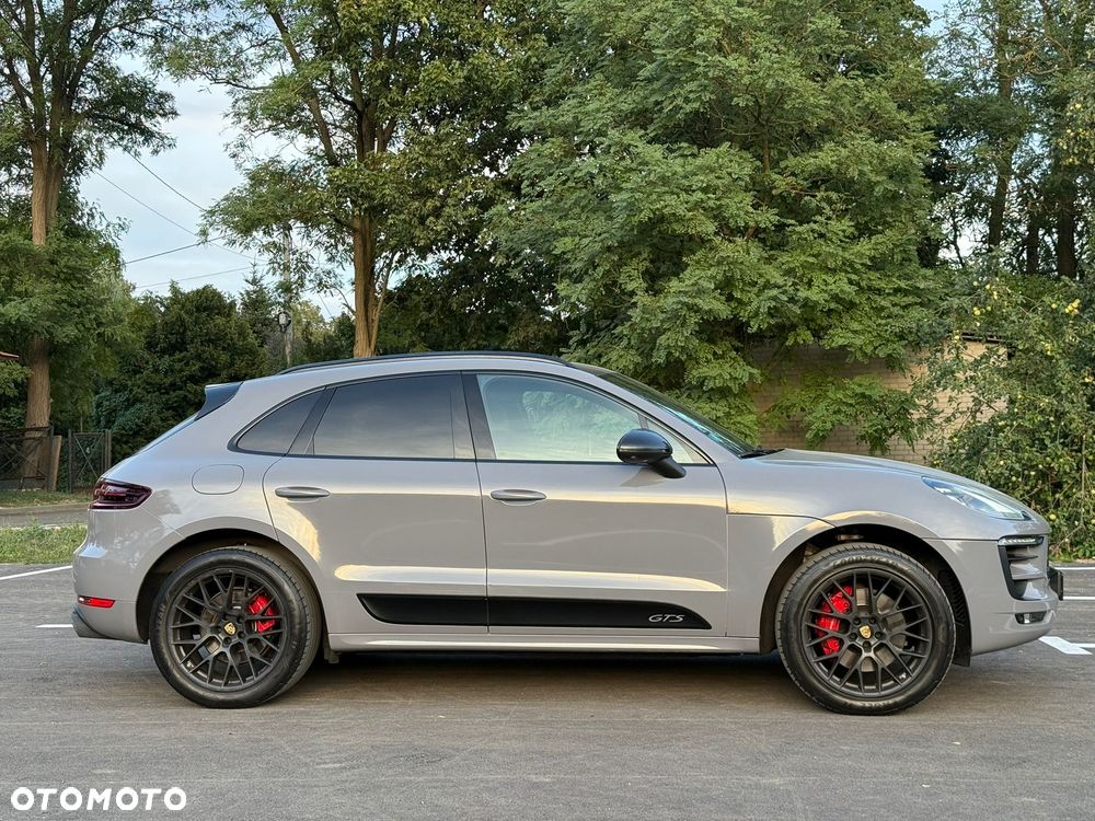 Porsche Macan - 4