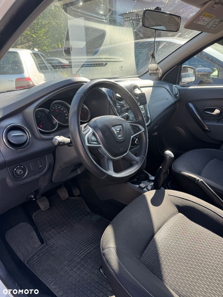 Dacia Logan - 25