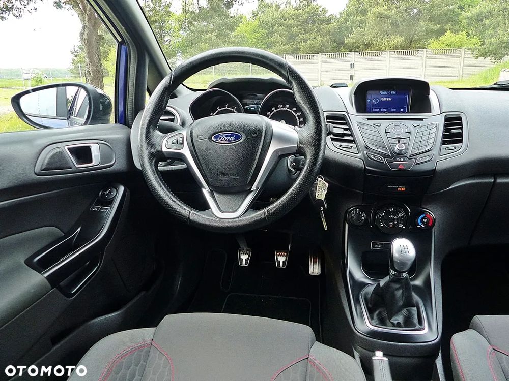 Ford Fiesta 1.0 EcoBoost STart-Stop ST-LINE - 36