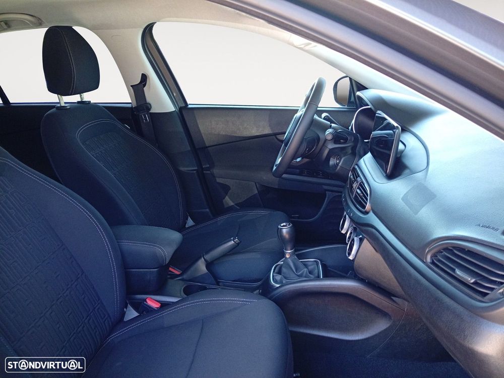 Fiat Tipo Station Wagon Cross 1.0 GSE T3 Cross - 15