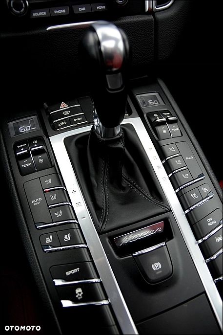 Porsche Macan Standard - 33