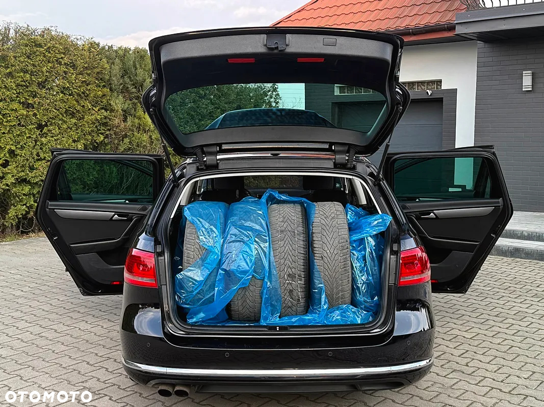 Volkswagen Passat 2.0 TDI Highline DSG - 23