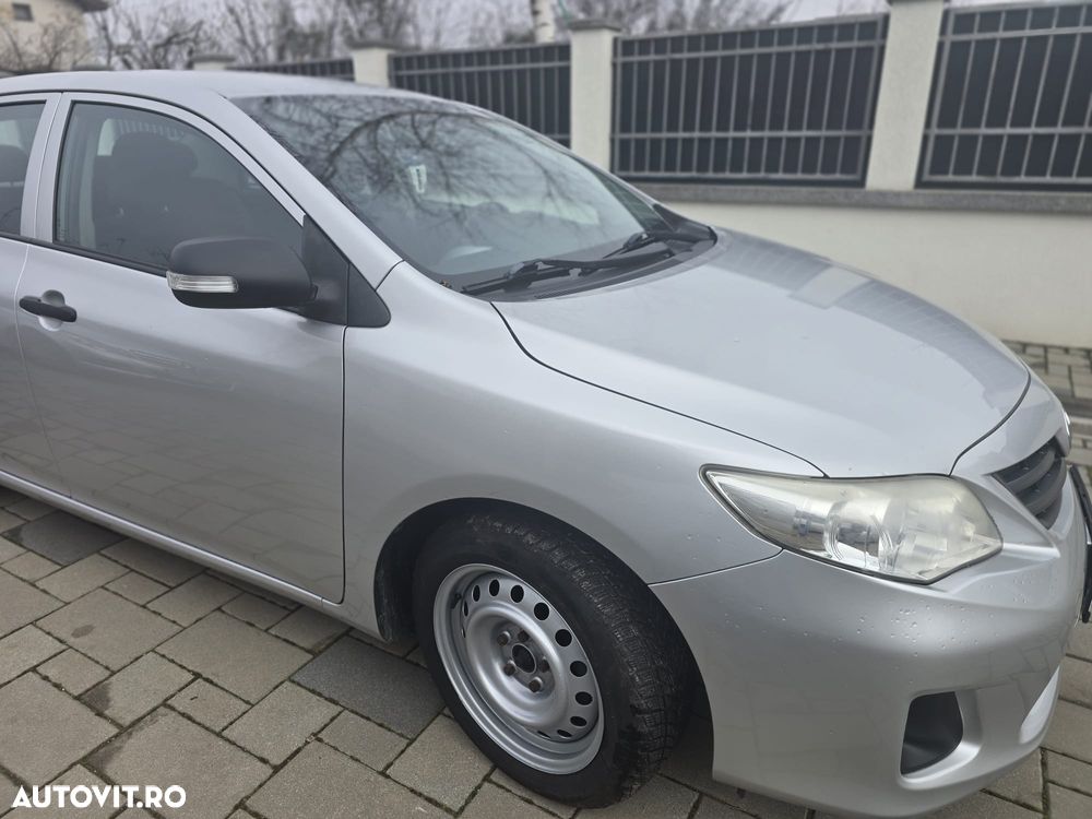Toyota Corolla 1.6 Luna - 10