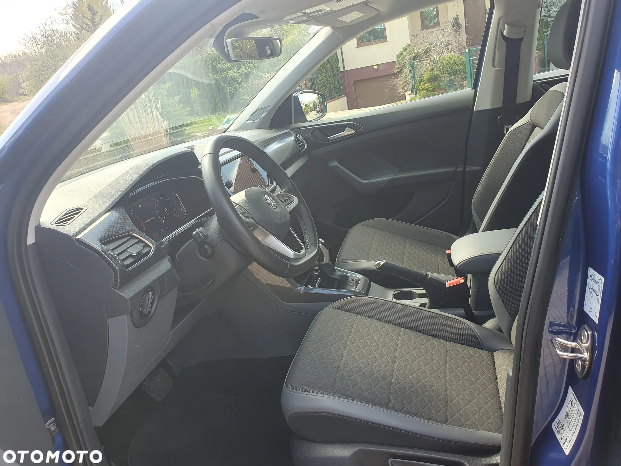Volkswagen T-Cross - 12