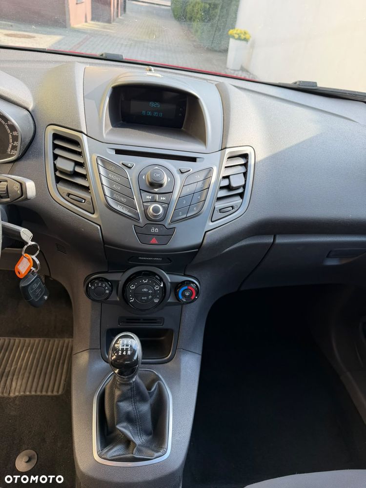 Ford Fiesta 1.25 Ambiente - 12