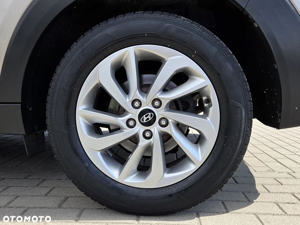Hyundai Tucson 1.7 CRDI BlueDrive Comfort 2WD - 13