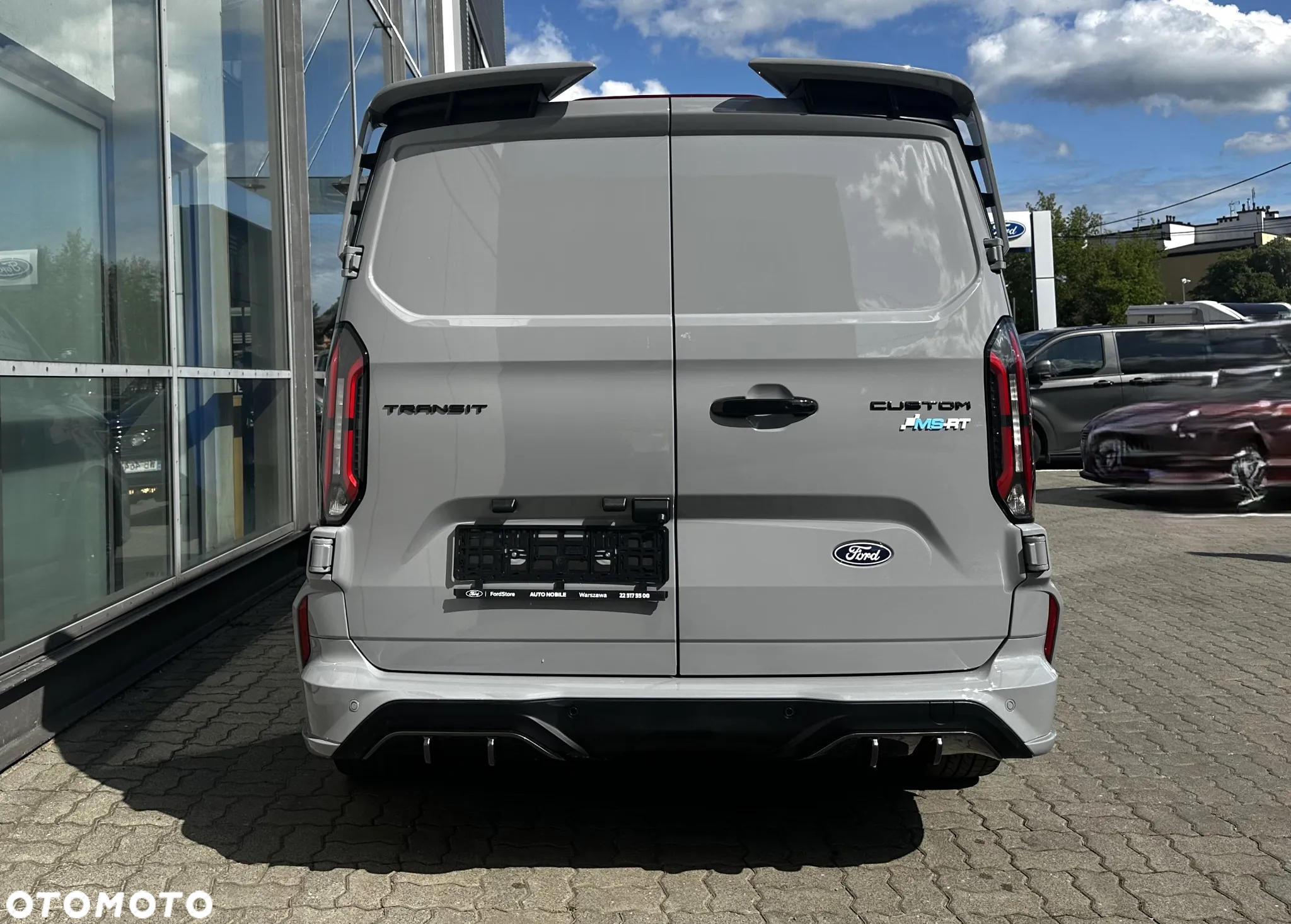 Ford Custom - 6