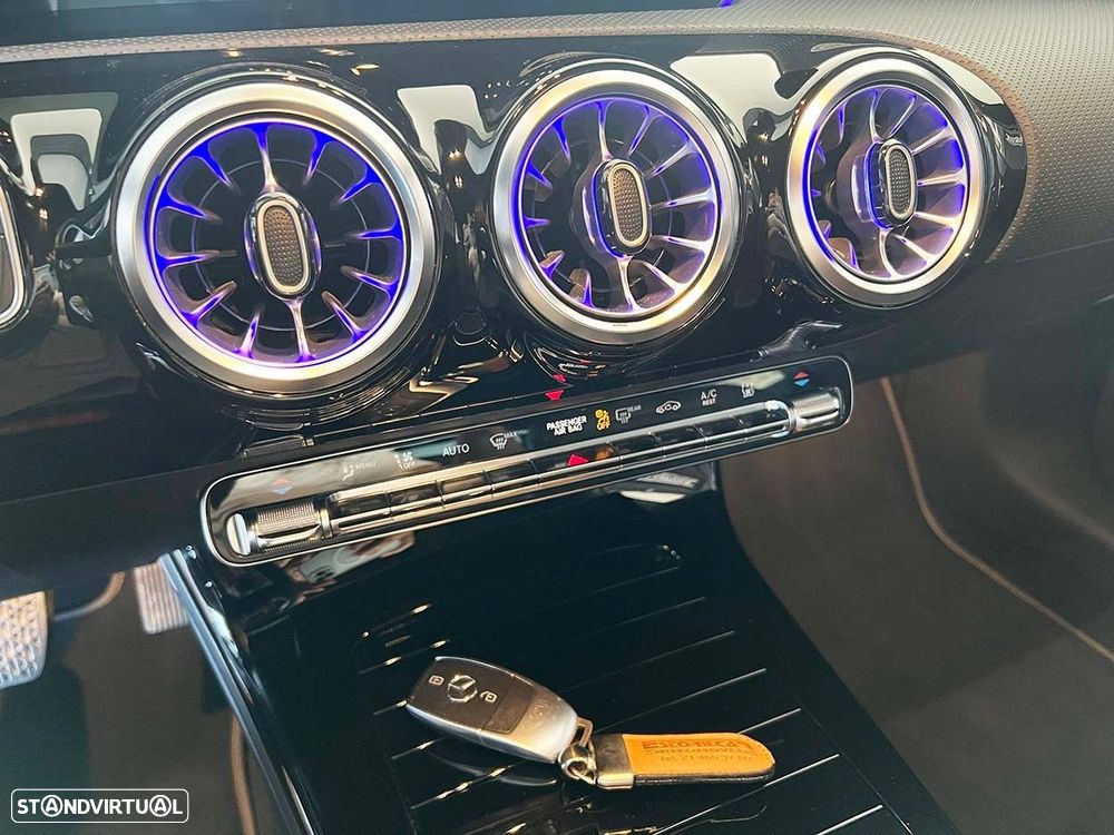 Mercedes-Benz A 250 e 8G-DCT Style - 16