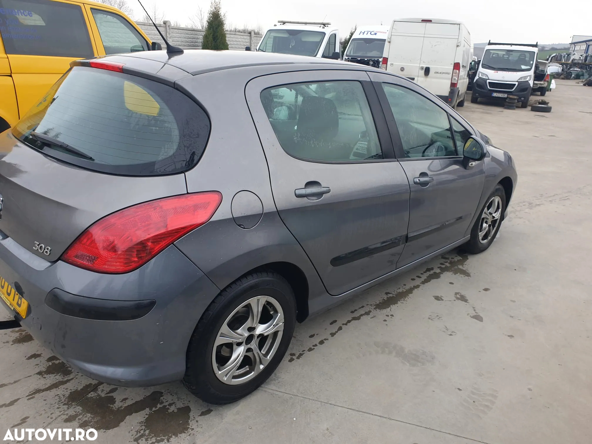Dezmembrez Peugeot 308 - 4