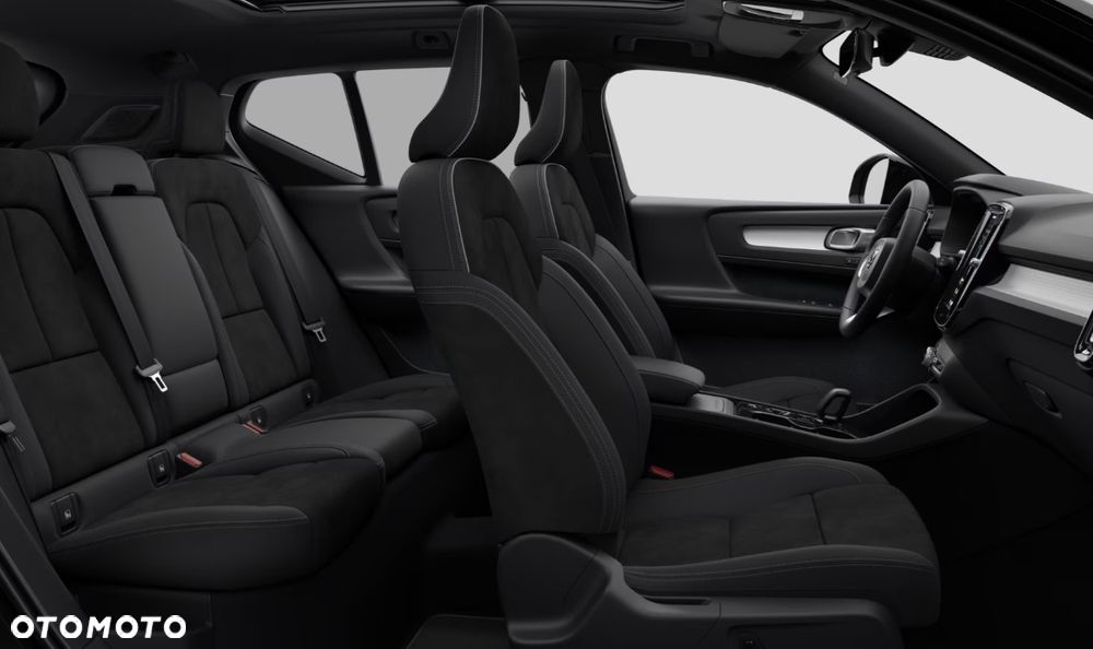 Volvo XC 40 B4 Plus Black Edition - 5