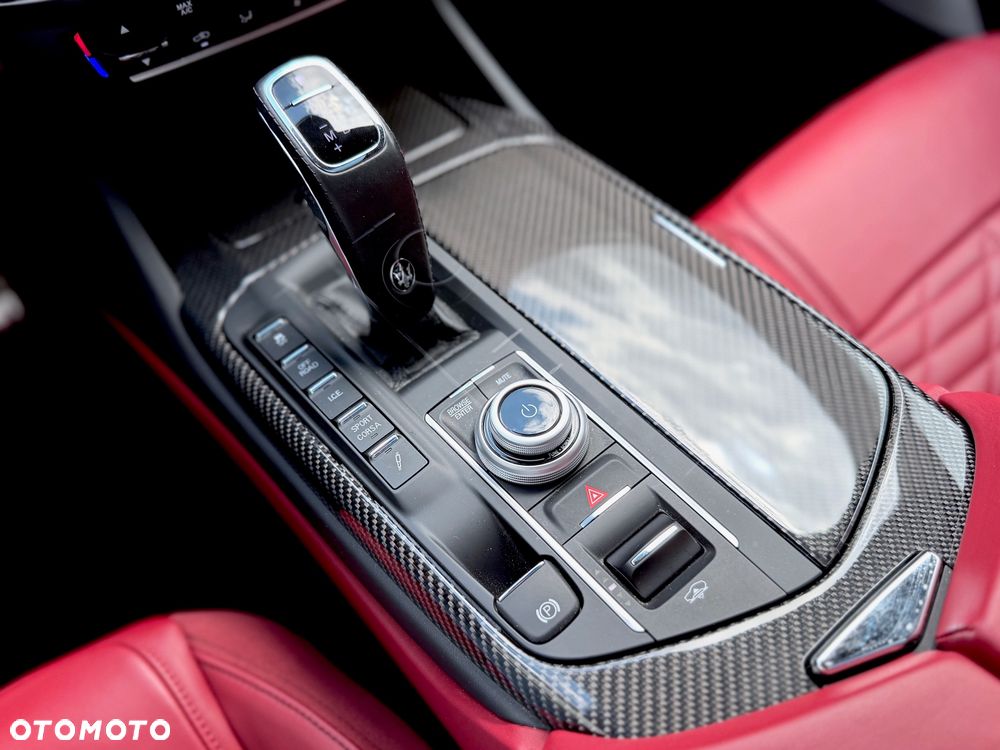 Maserati Levante Trofeo - 36