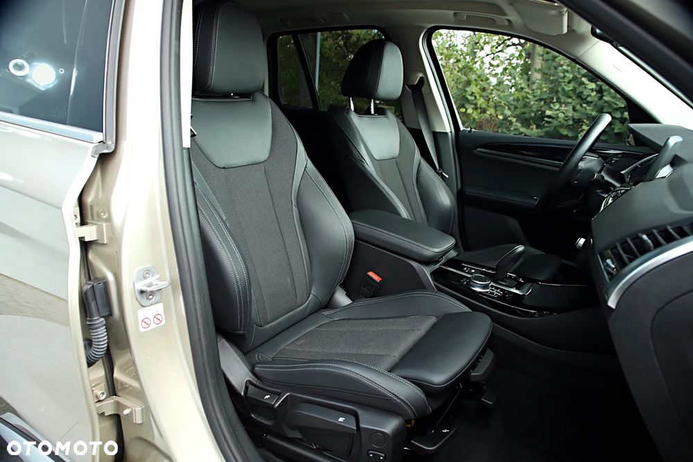 BMW X3 xDrive30i GPF xLine sport - 29
