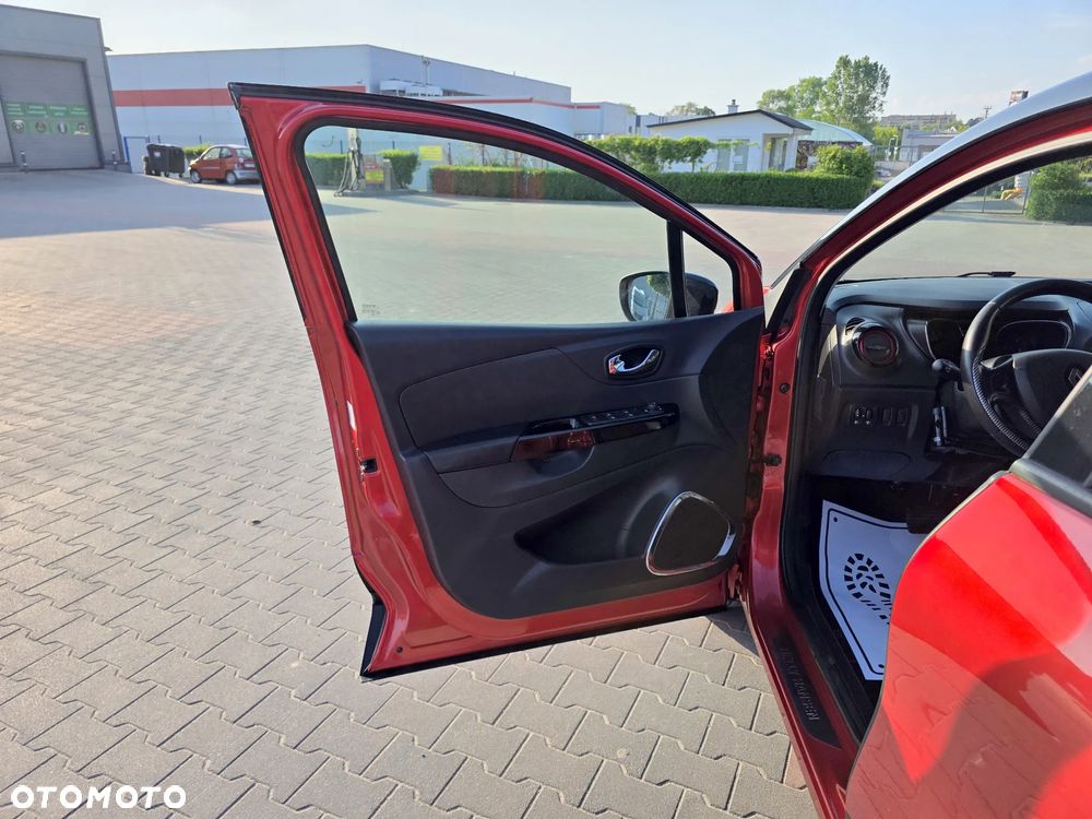 Renault Captur TCe 120 EDC Helly Hansen - 11