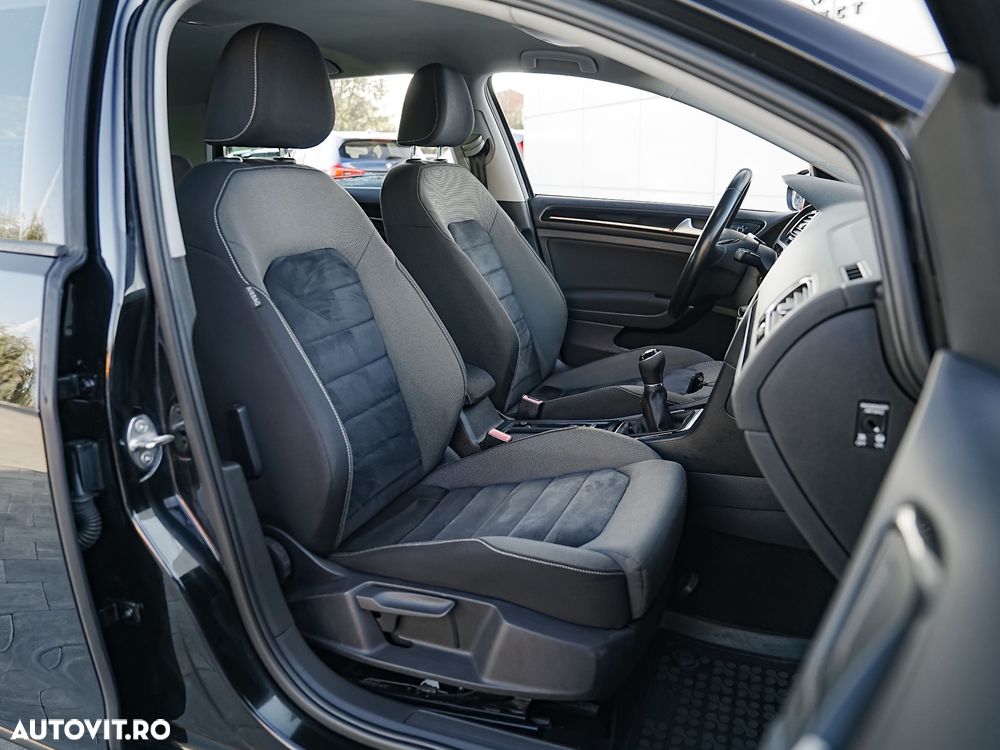 Volkswagen Golf 2.0 TDI BlueMotion Technology Edition - 15