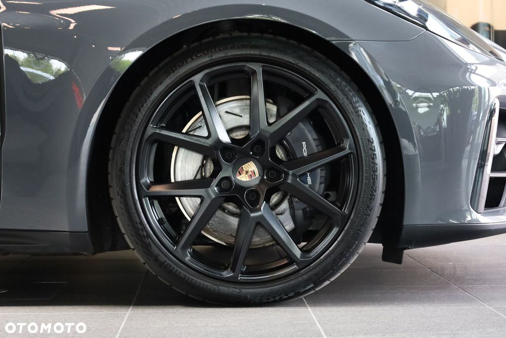 Porsche Panamera - 31