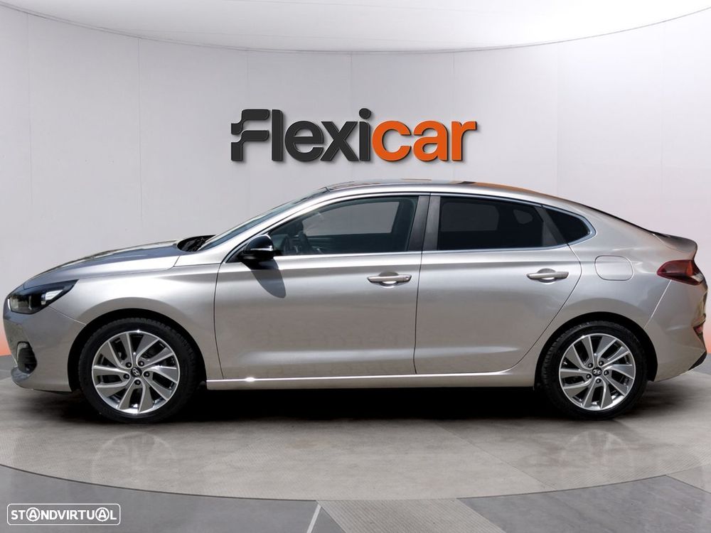 Hyundai i30 Fastback - 4