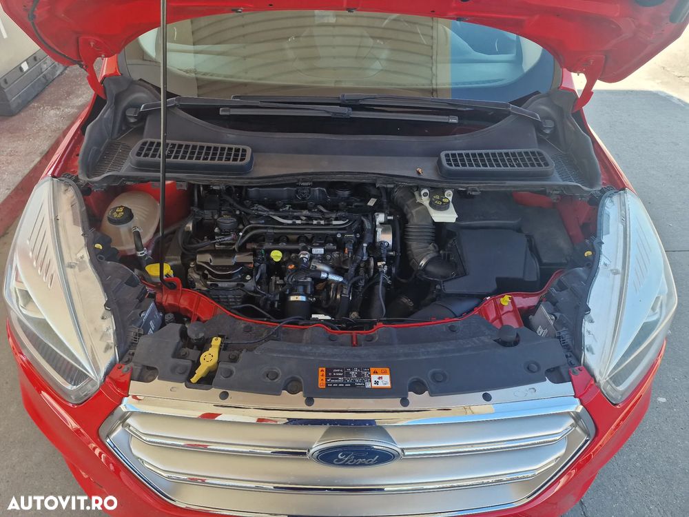 Ford Kuga - 4
