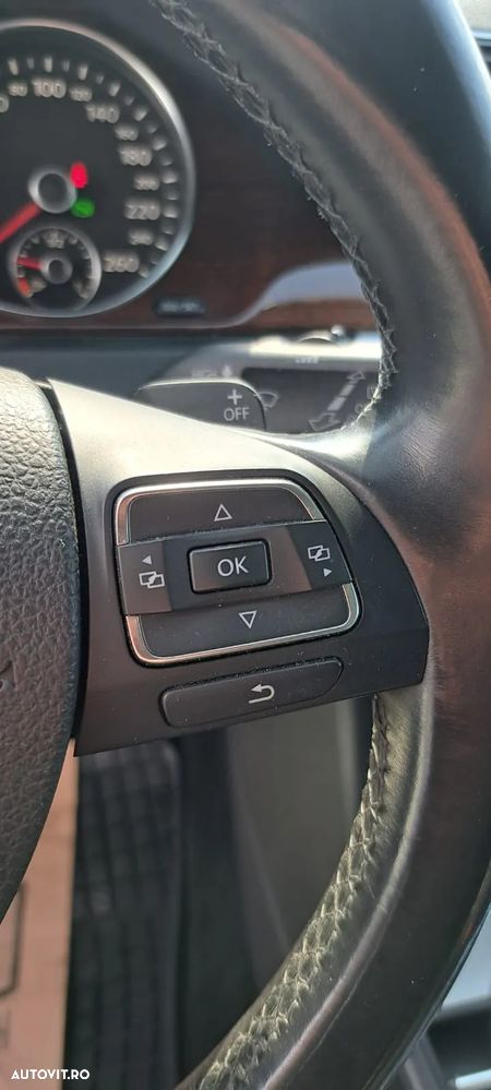 Volkswagen Passat 2.0 TDI DPF DSG Comfortline - 23