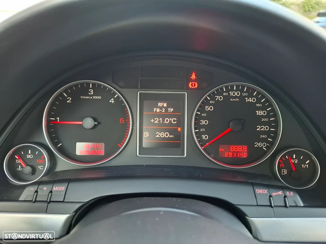 Audi A4 2.0 TDI S-line - 12