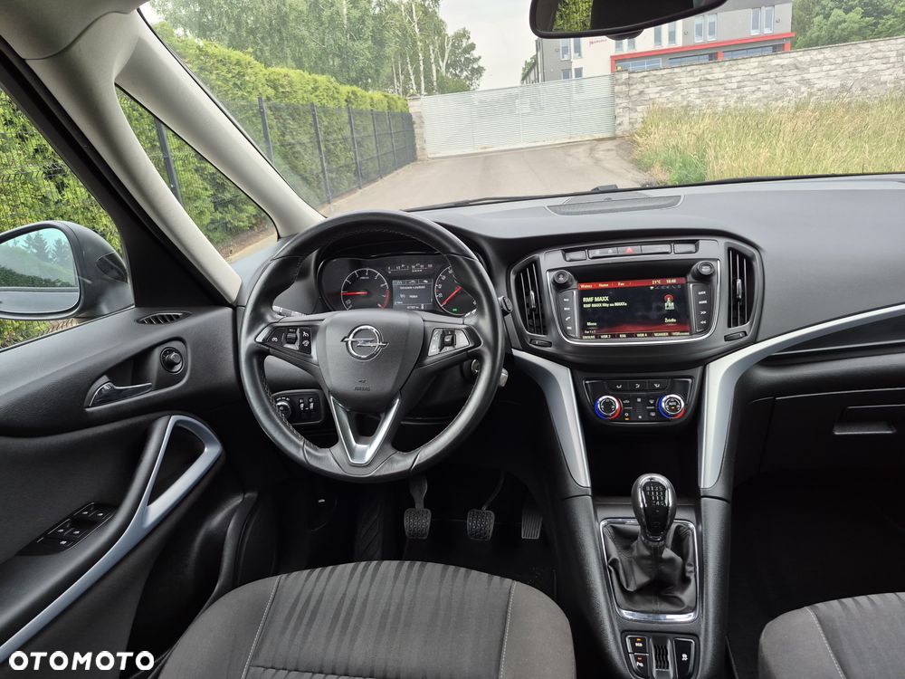 Opel Zafira Tourer 1.4 Turbo Business Innovation - 10