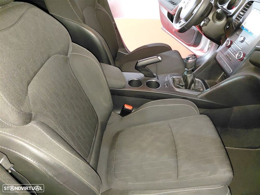 Renault Mégane 1.3 TCe Limited - 40