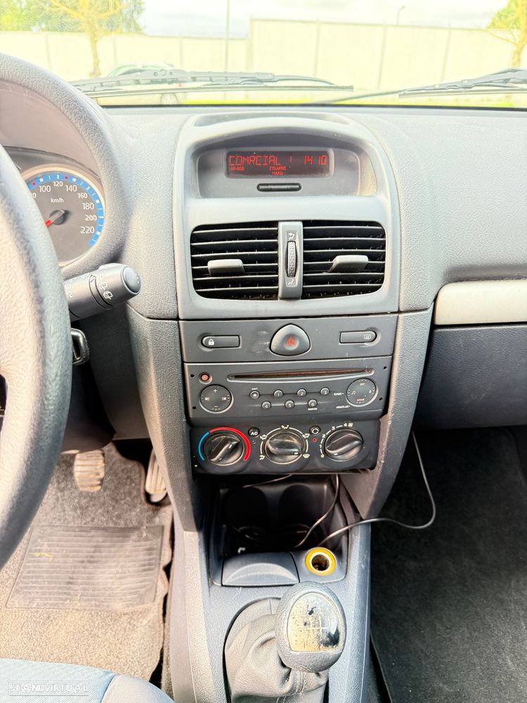 Renault Clio 1.2 16V Authentique - 20