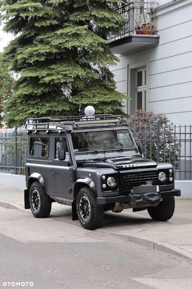 Land Rover Defender 90 2.2 TD4 E - 1