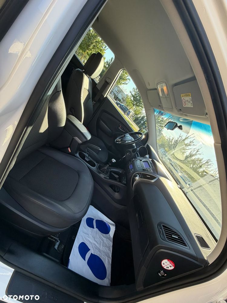 Hyundai ix35 1.6 2WD Fifa World Cup Edition - 14