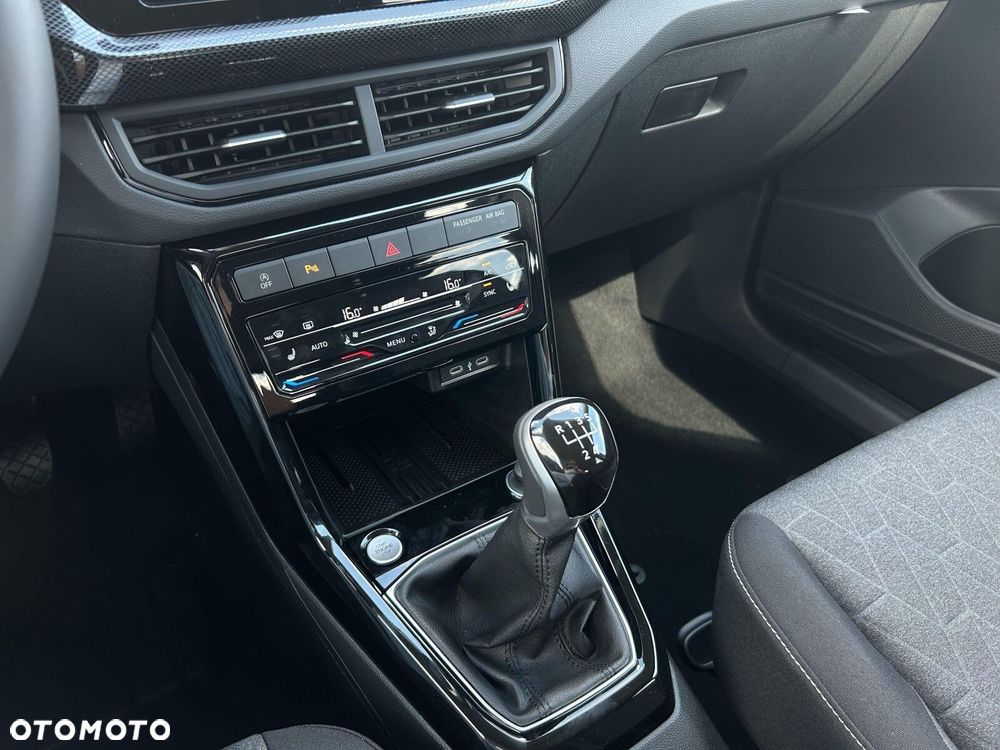 Volkswagen T-Cross 1.0 TSI Life Plus - 26