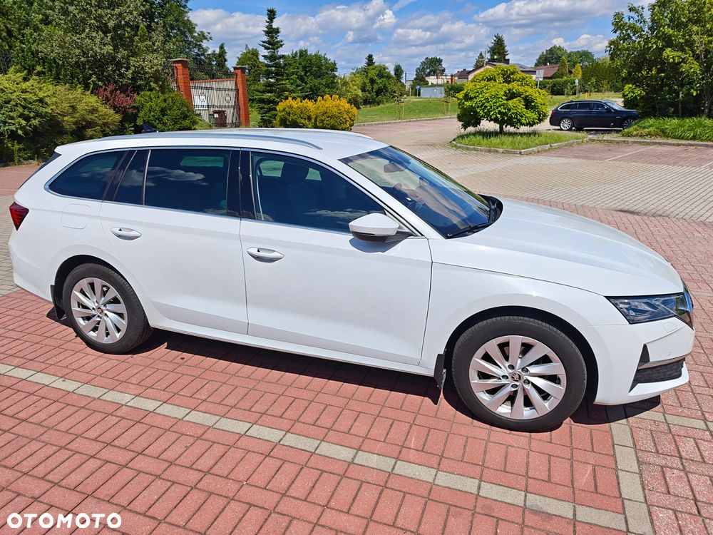 Skoda Octavia 1.5 TSI mHEV Selection DSG - 10