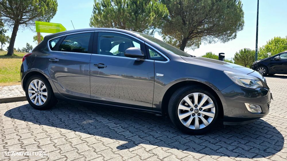 Opel Astra 1.7 CDTI Cosmo - 14