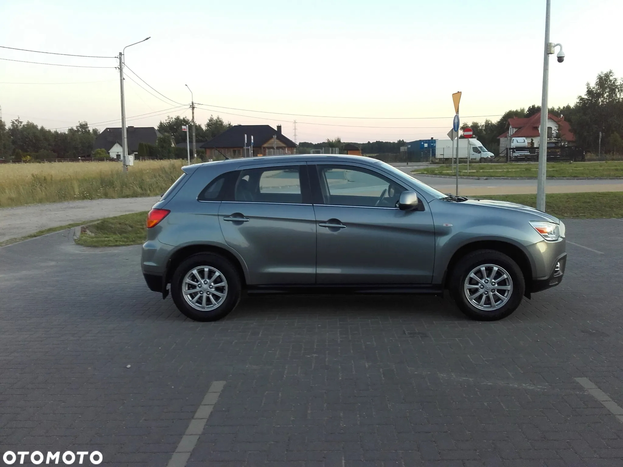 Mitsubishi ASX 1.6 ARCTIC - 14