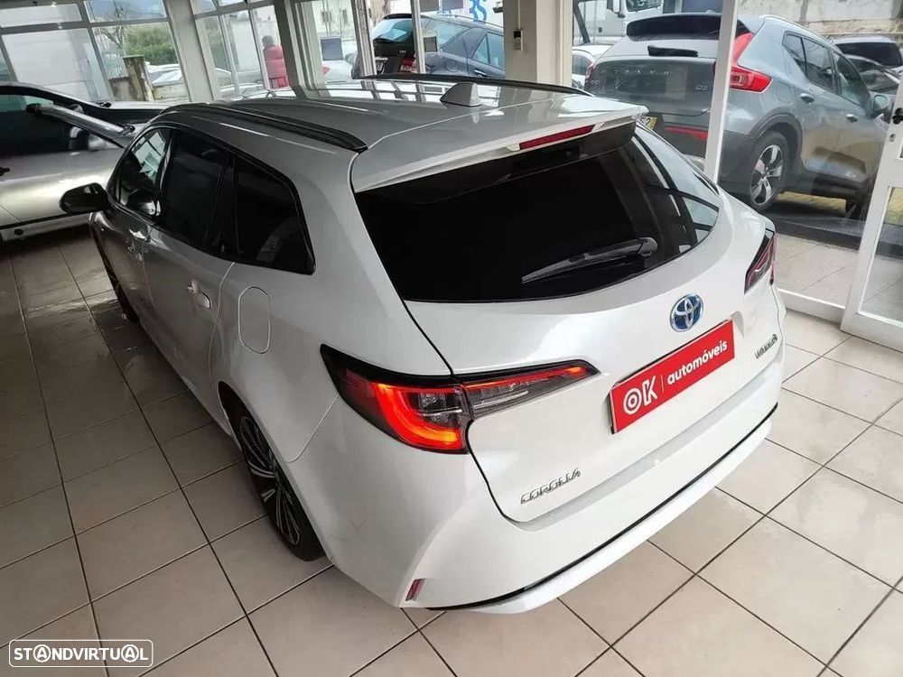 Toyota Corolla Touring Sports 1.8 Hybrid Comfort+P.Sport - 8