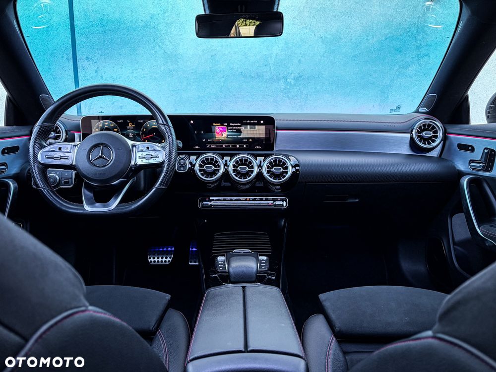 Mercedes-Benz CLA 250 4Matic 8G-DCT AMG Line Advanced Plus - 24