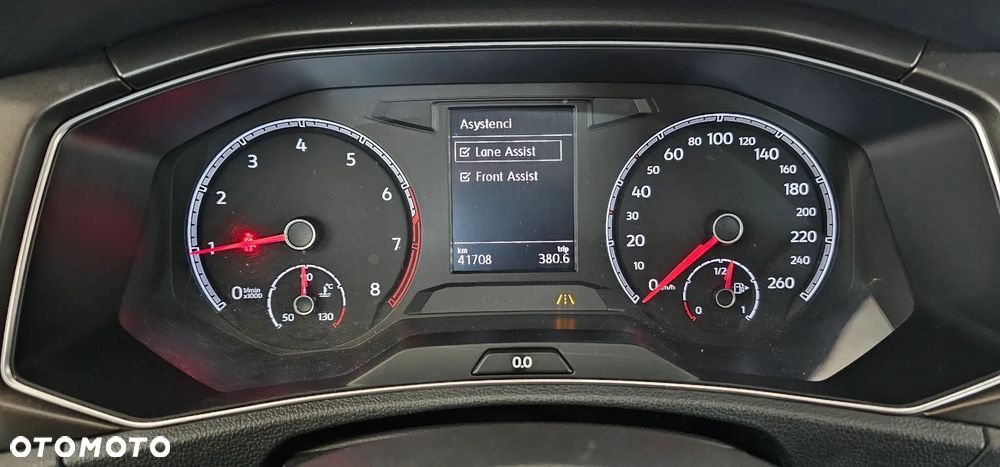 Volkswagen T-Roc - 19